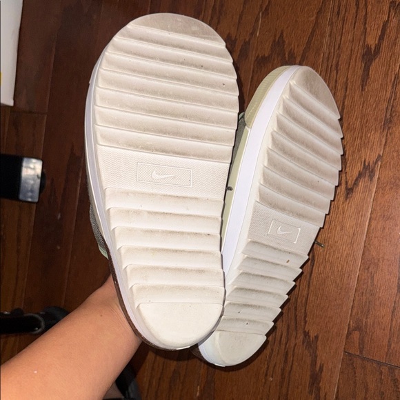 Nike Offline 2.0 Green and Brown Slides - Picture 5 of 5